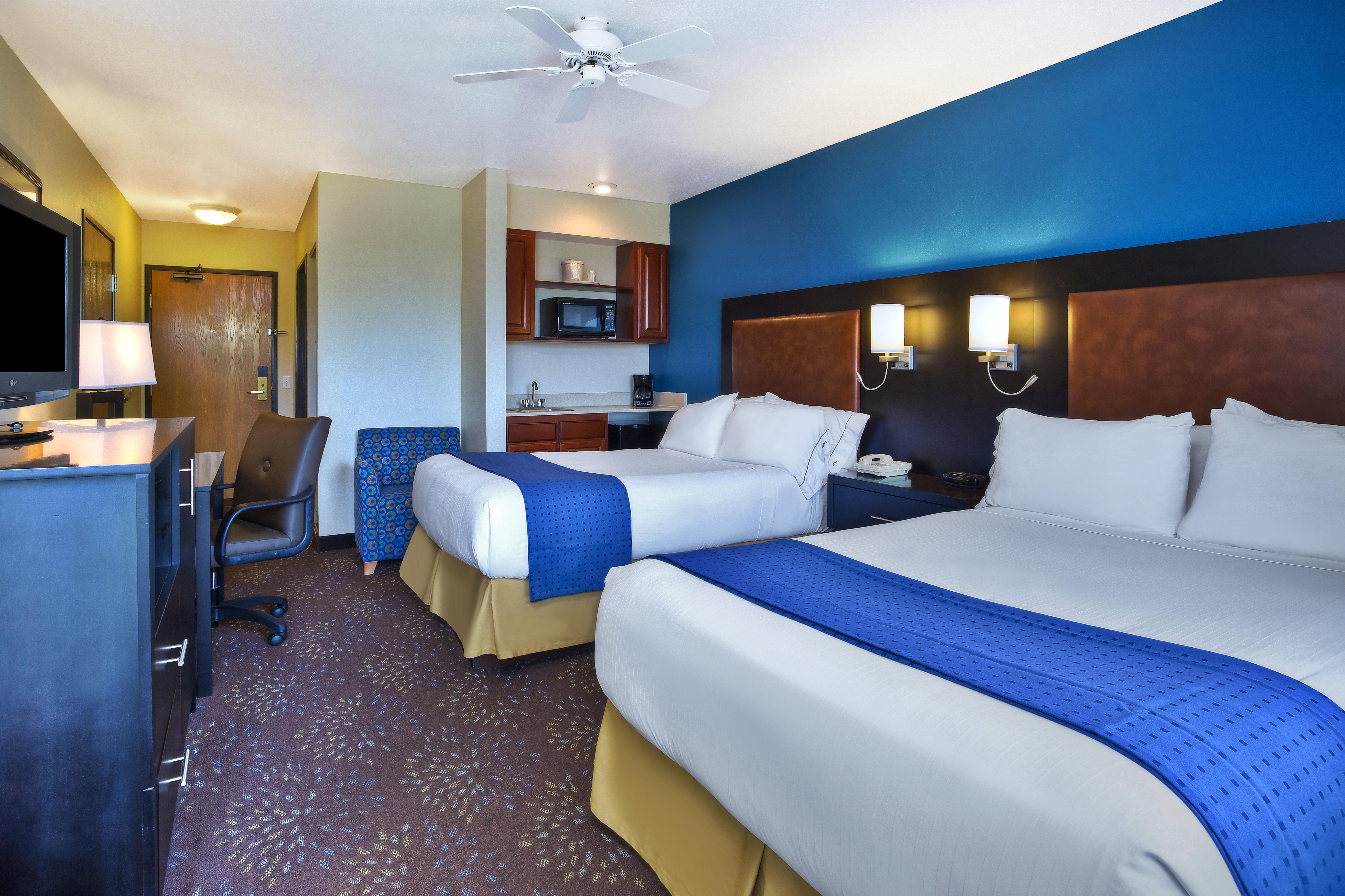 Holiday Inn Express Mackinaw City, An Ihg Hotel Exterior photo